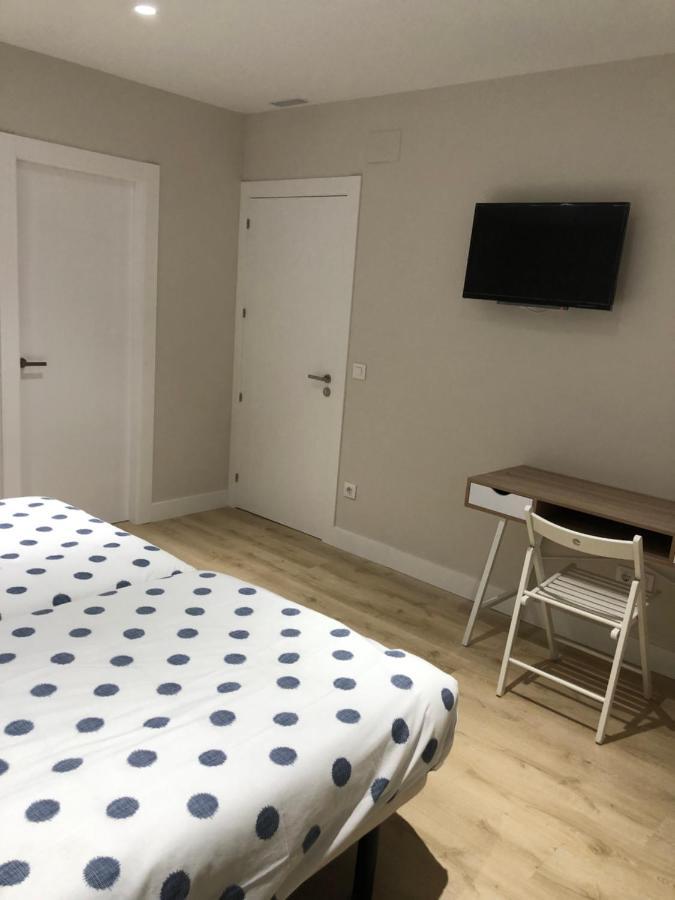 Pension La Castellana Logroño Exteriör bild