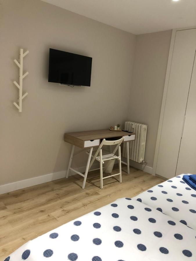 Pension La Castellana Logroño Exteriör bild