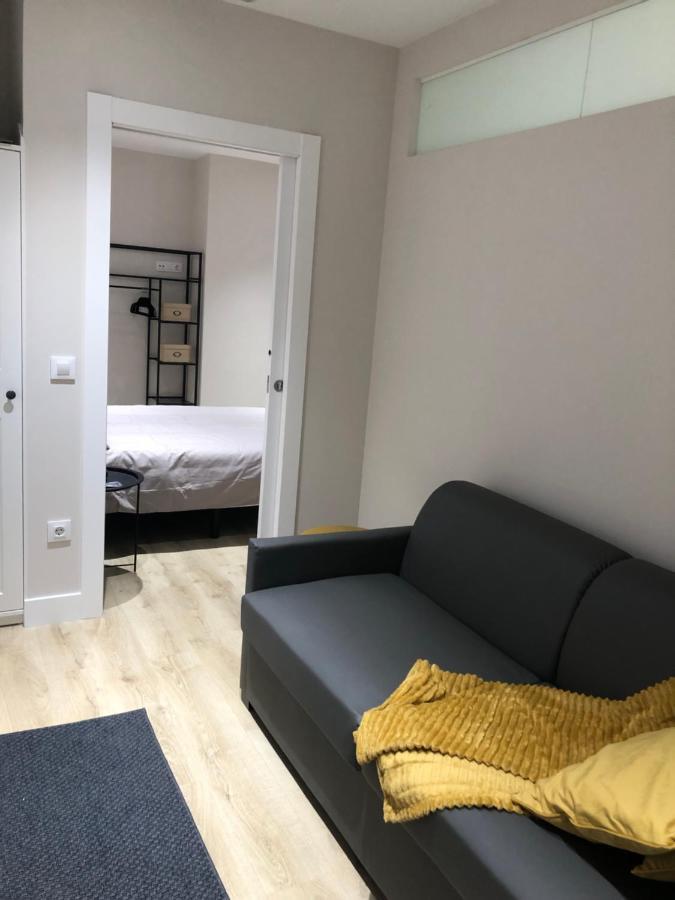 Pension La Castellana Logroño Exteriör bild