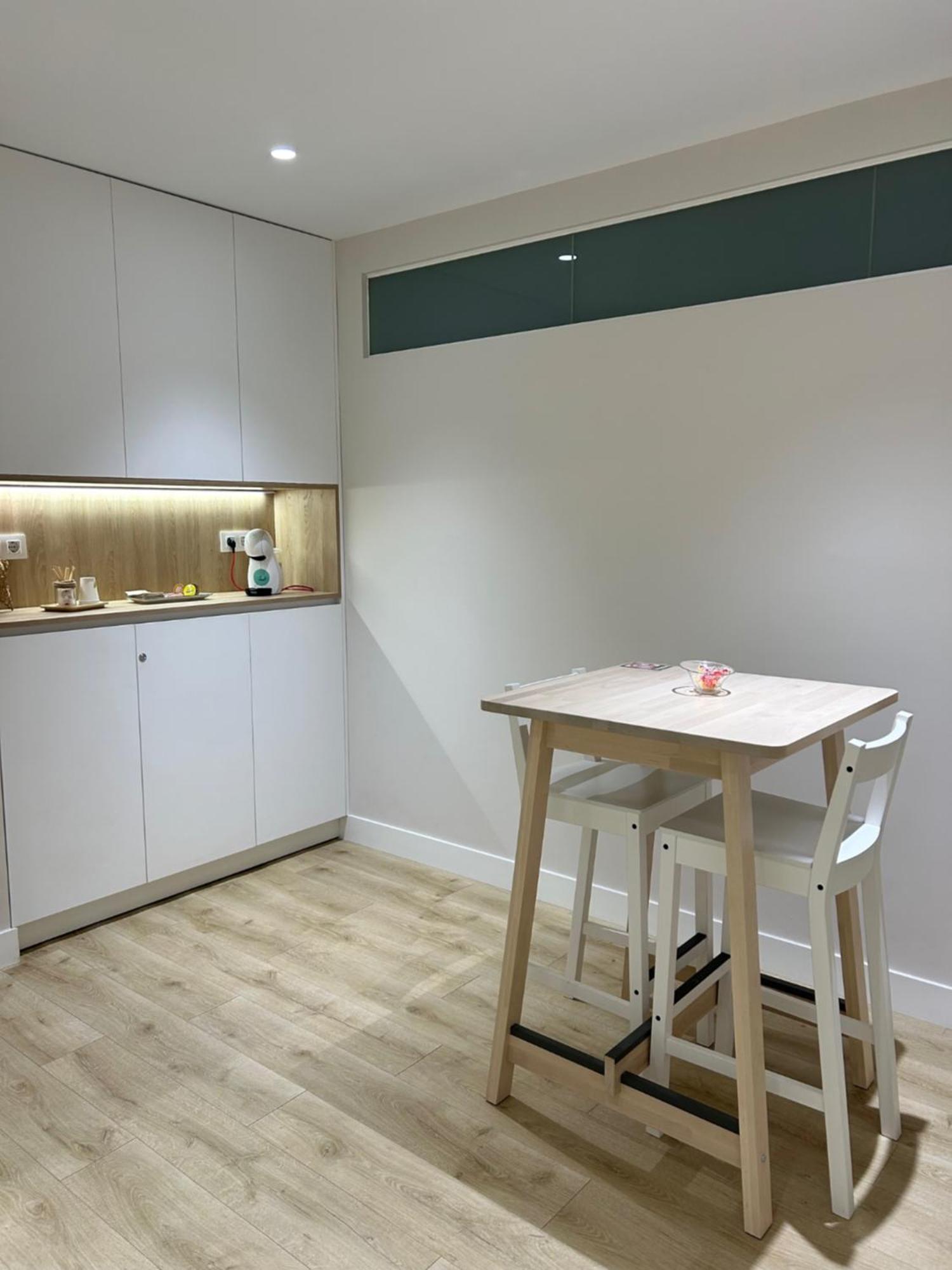 Pension La Castellana Logroño Exteriör bild